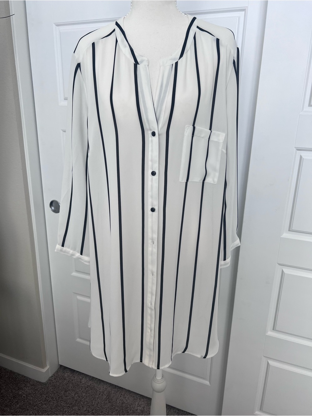 DR2 White Button-Front Tunic with Black Vertical Stripes